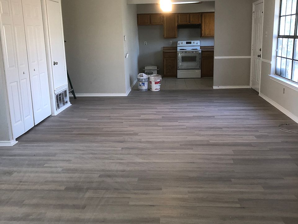 1st image of 113 Woodbridge Way