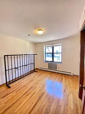 Rented by Reyes & Elsamad Real Estate Group | media 5