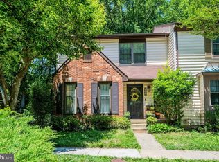 5908 Roberts Common Ct, Burke, VA 22015
