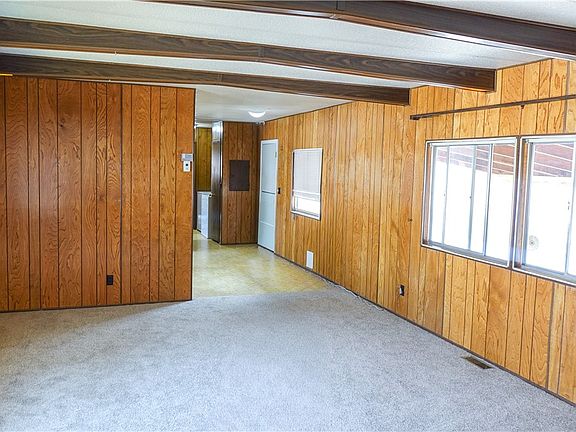 4th image of 20 Alma Ln
