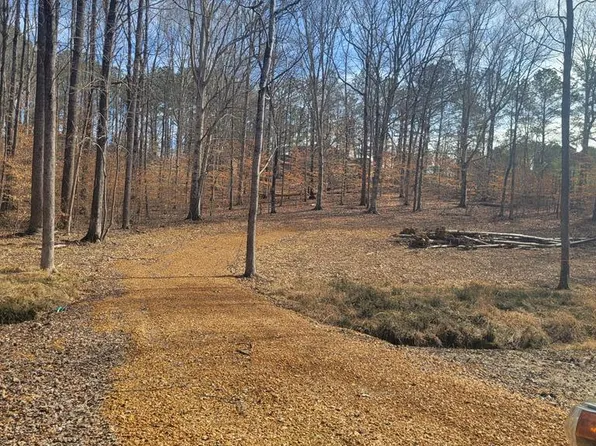 181 Valley Oak Dr, Buchanan, TN 38222