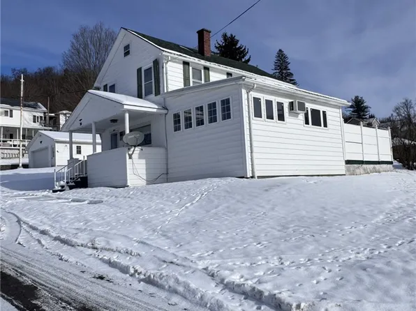 30 Bennett St, Eldred, PA 16731