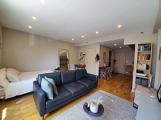 5th image of 1511 Bedford Ave #2P