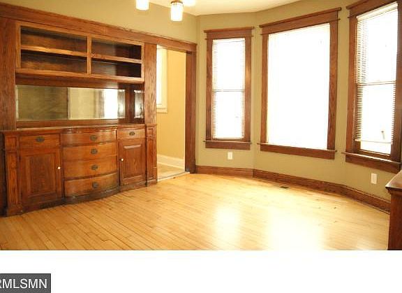 2nd image of 2114 Irving Ave N