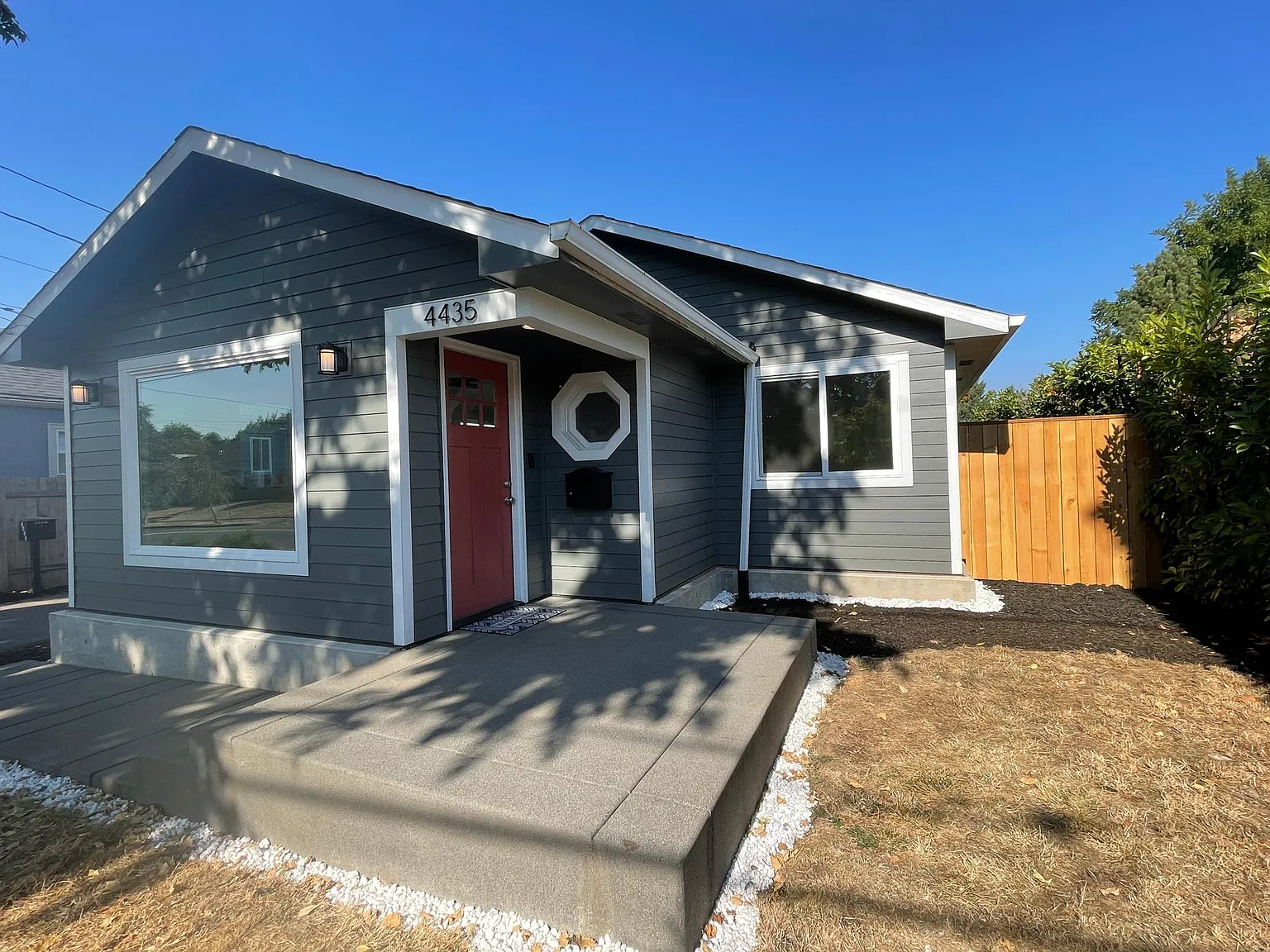 4435 NE Prescott St — Photo 1