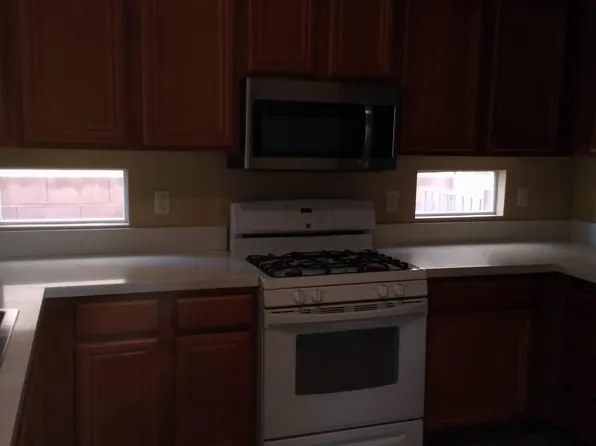 11047 Pegasus Dr, Las Vegas, NV 89135