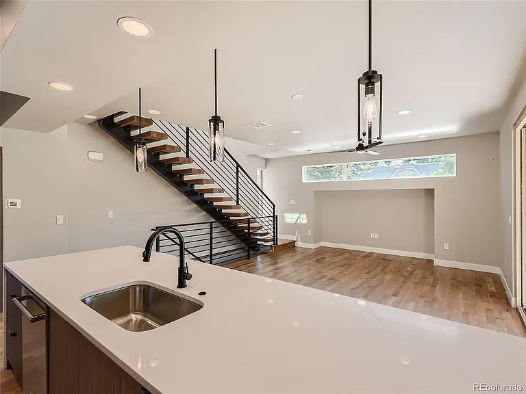 2605 W 40th Ave — Photo 7