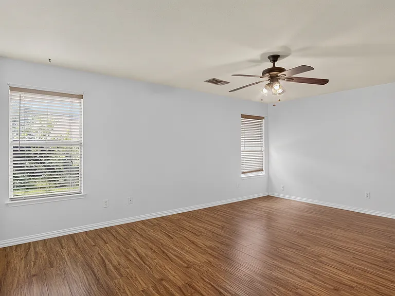 2805 Nandina St — Photo 12