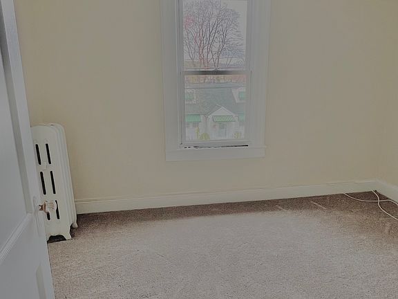 4th image of 193 Scharer Ave Floor 2