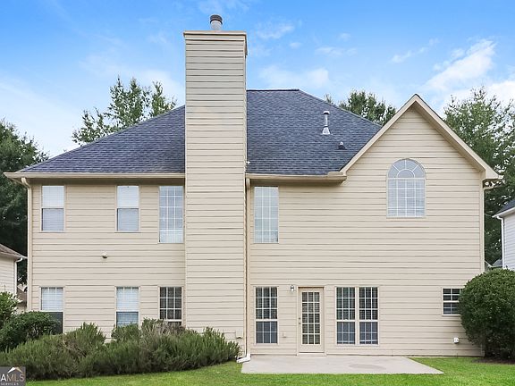 2nd image of 445 Fitzgerald Pl