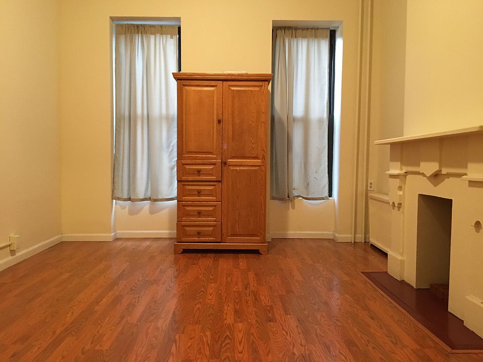 1st image of 427 11th St #1