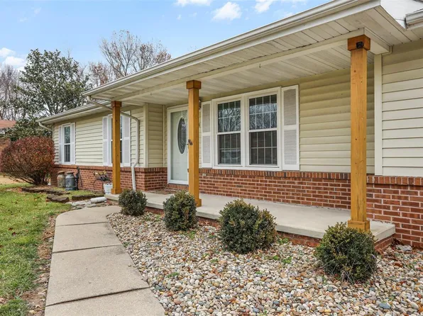 544 Overlook Dr, Edwardsville, IL 62025