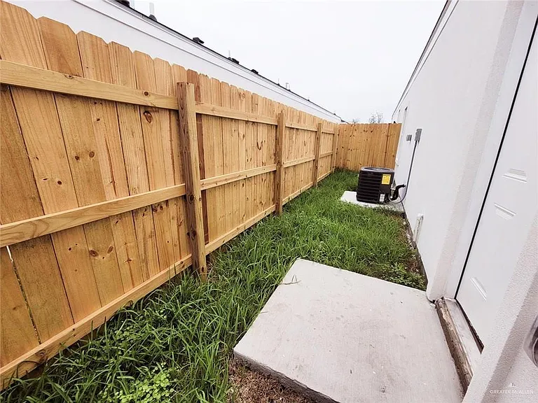 3501 Fuerte Ave #2 — Photo 3