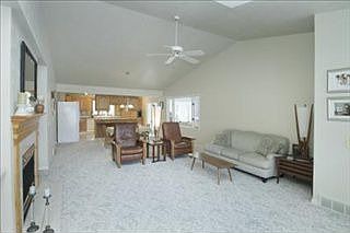 5th image of 42 Winterwood Ln
