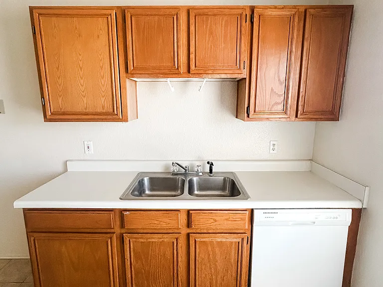 1808 Windward Dr #D — Photo 5