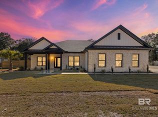 10180 Pineview Ln, Foley, AL 36535