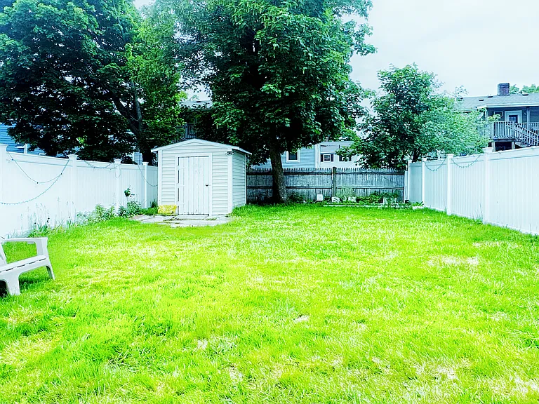 28 Arnold St #1 — Photo 21
