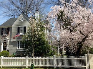 6807 Georgia St, Chevy Chase, MD 20815