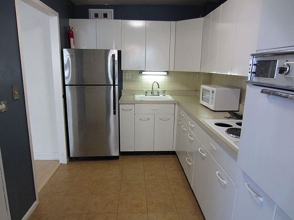 4th image of 3550 N Lake Shore Dr APT 2218