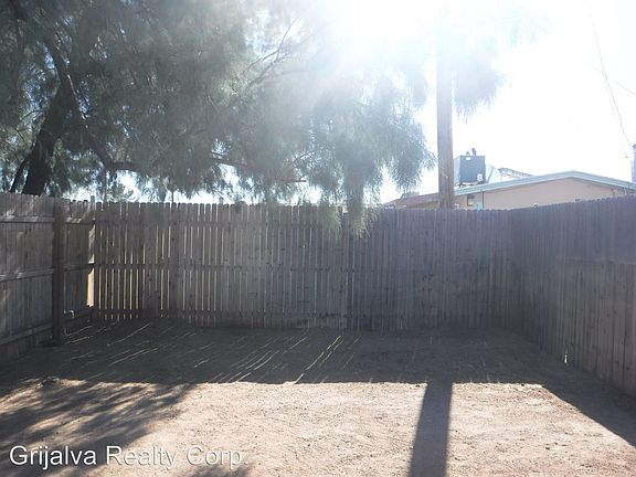 5th image of 4114 S Lundy Ave