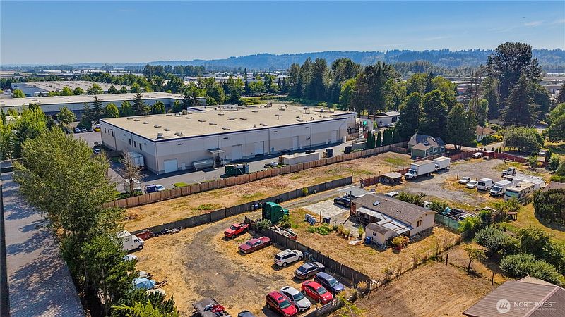 4th image of 28404 85th Avenue S