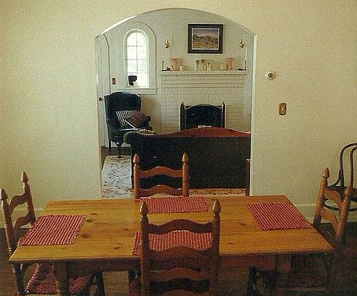 Dining Room, 216 Payne St.