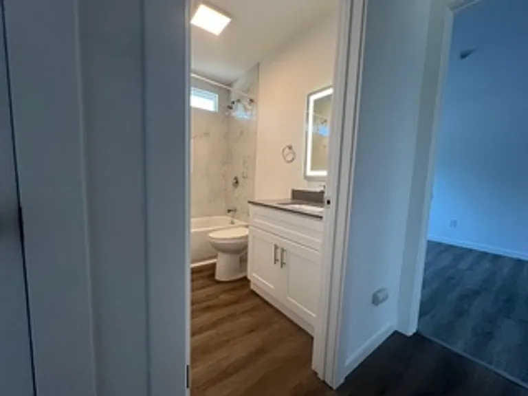 Olof Street Apartments — Photo 26