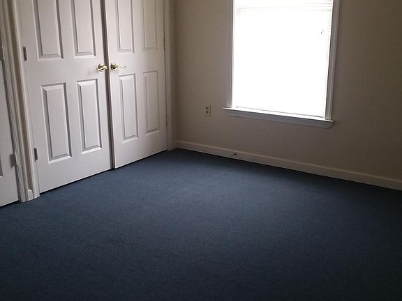 5th image of 2016 Lafayette Blvd APT 4