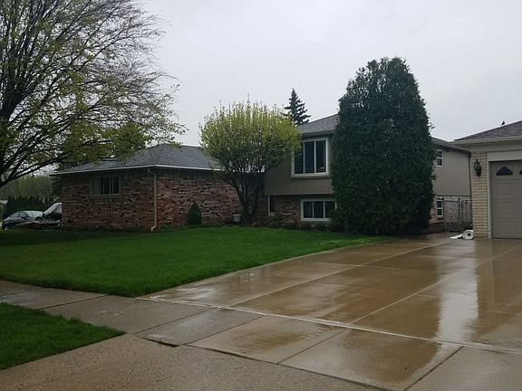 3rd image of 35619 Candlewood Dr