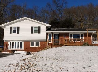 3075 Schneiders Crossing Rd NW, Dover, OH 44622