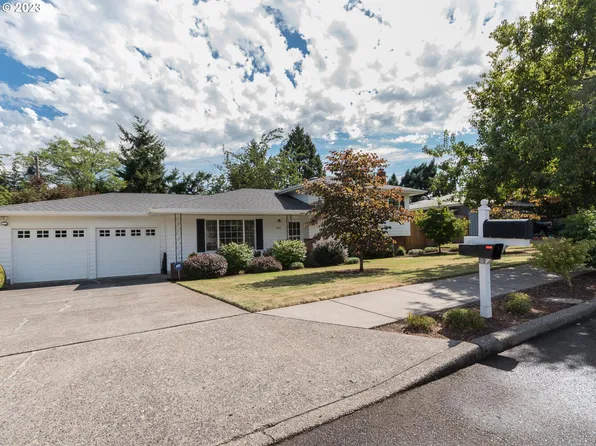 1744 NE 153rd Pl, Portland, OR 97230