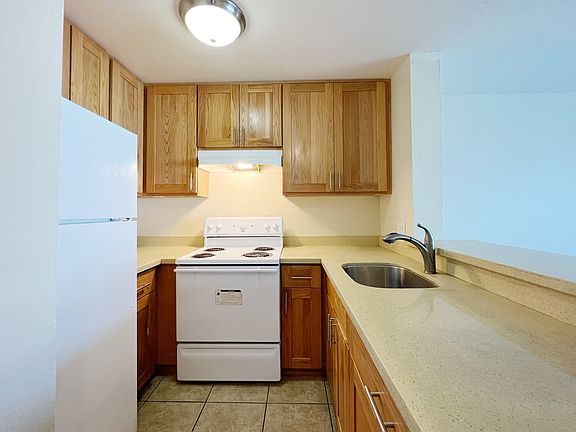 5th image of 90 Kent Ct APT 5