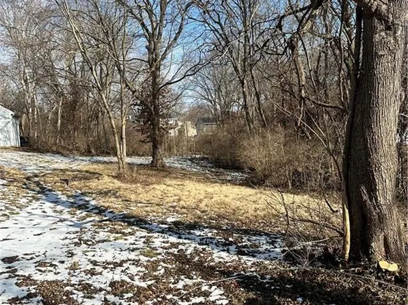 8340 E 73rd Ter, Kansas City, MO 64133