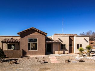 2355 Mountain Road Nw, Albuquerque, NM 87104