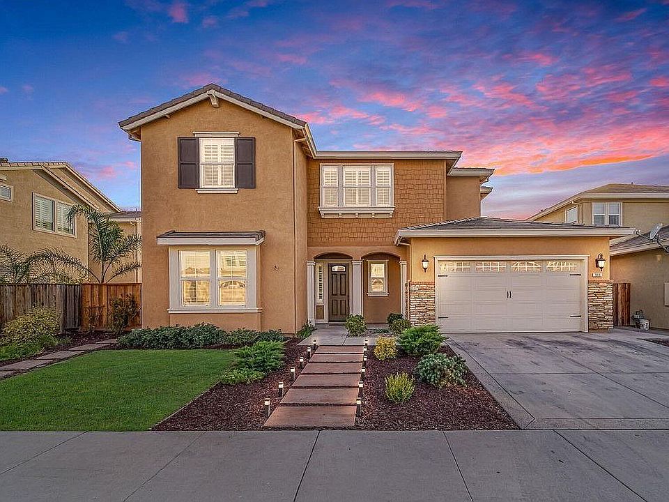 1st image of 513 Harbor Cove Cir