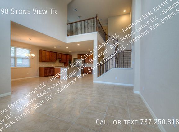 4th image of 198 Stone View Trl