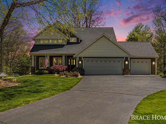 2nd image of 7354 Terrie Lynn Dr NE