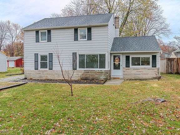 2nd image of 163 Hawthorne Dr
