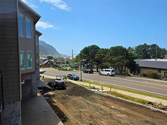 2nd image of 503 Center Way