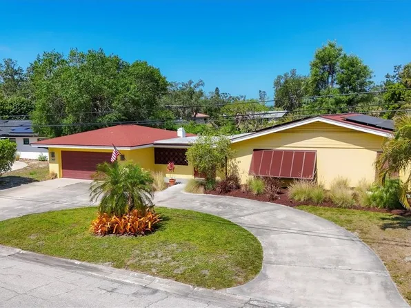 2410 Tanglewood Dr, Sarasota, FL 34239