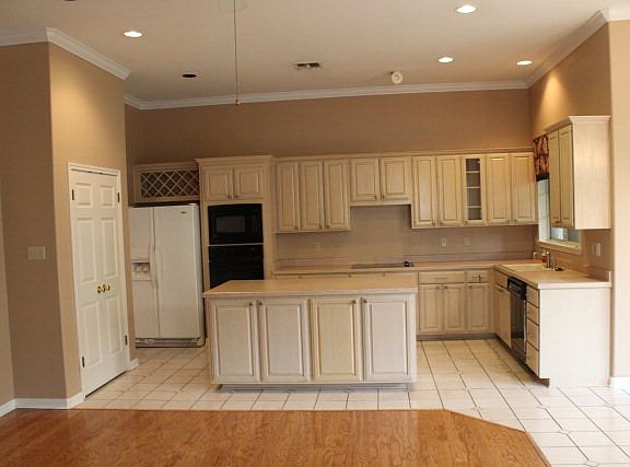 4th image of 16515 Inwood Cove Dr