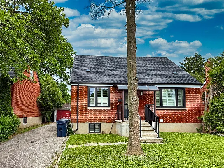 77 Talbot Rd — Photo 2
