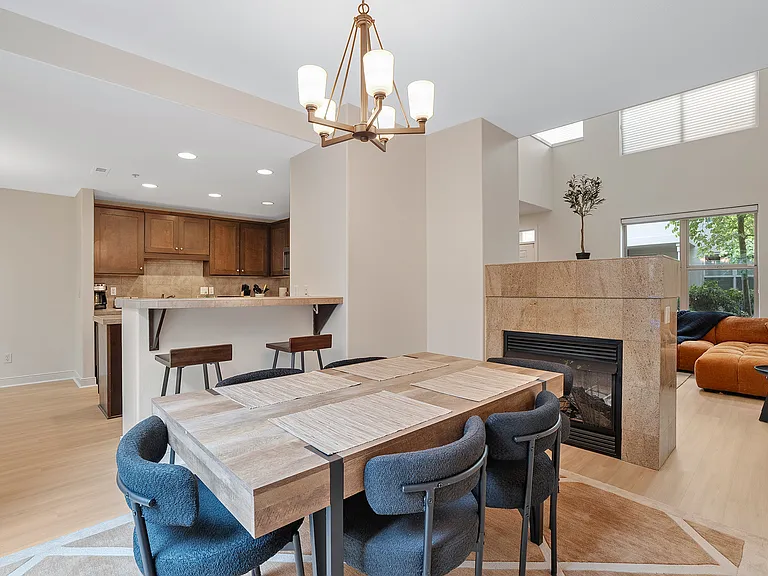 6273 NE Carillion Dr #102 — Photo 8