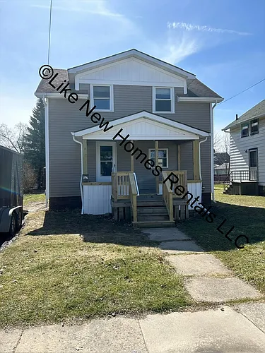 527 Fletcher St Photo 1