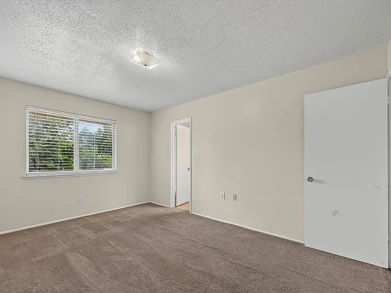2026 Wedgewood Ln — Photo 21