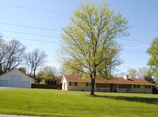 2825 Twelve Oclock Knob Rd, Salem, VA 24153