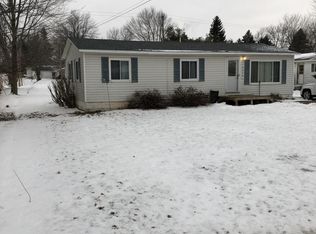 6826 Walter St, Brown City, MI 48416