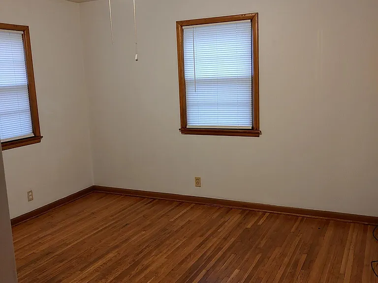 2628 Iowa St — Photo 7