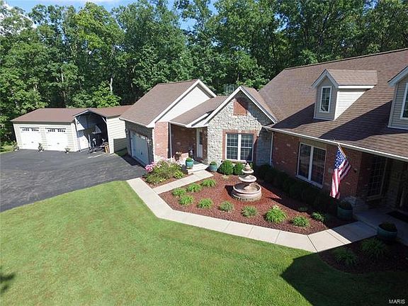 3rd image of 1047 Shadebrook Dr