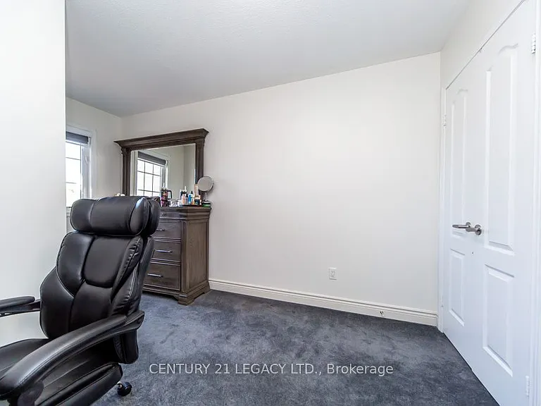 44 Tincomb Cres — Photo 29